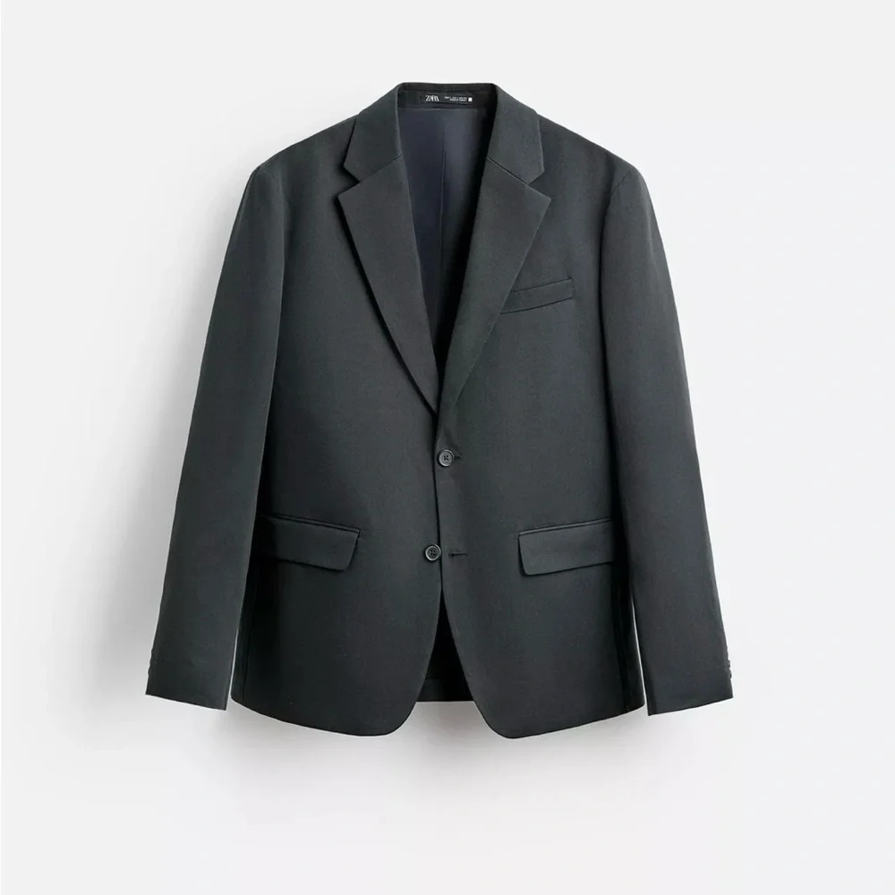 Zara Brand new 
Men's Navy Blue Blazer - Picture 2 of 2